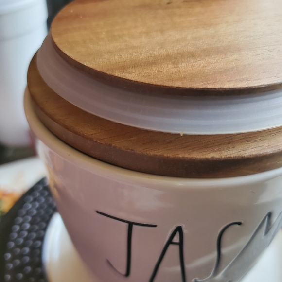 Rae Dunn Ceramic Basmati Rice Cellar - Picture 4 of 4